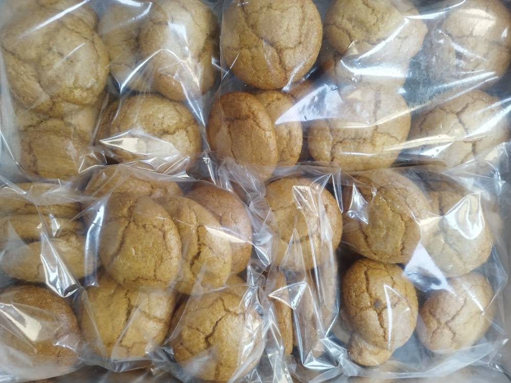 شیرینی گردویی با بافت نرم ۲ کیلو گرم خالص